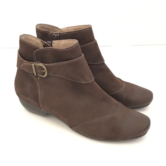 TAOS Addition Oiled Leather Ankle Boots Brown Women’s Size 10 - Picture 1 of 16